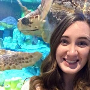 Meet your Posher, Laura